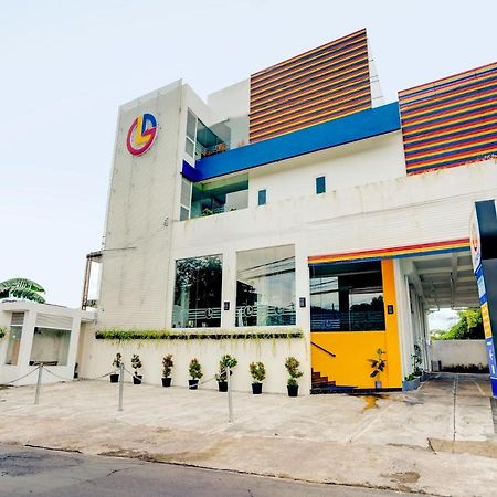 Lg Hotel Jember Exterior photo